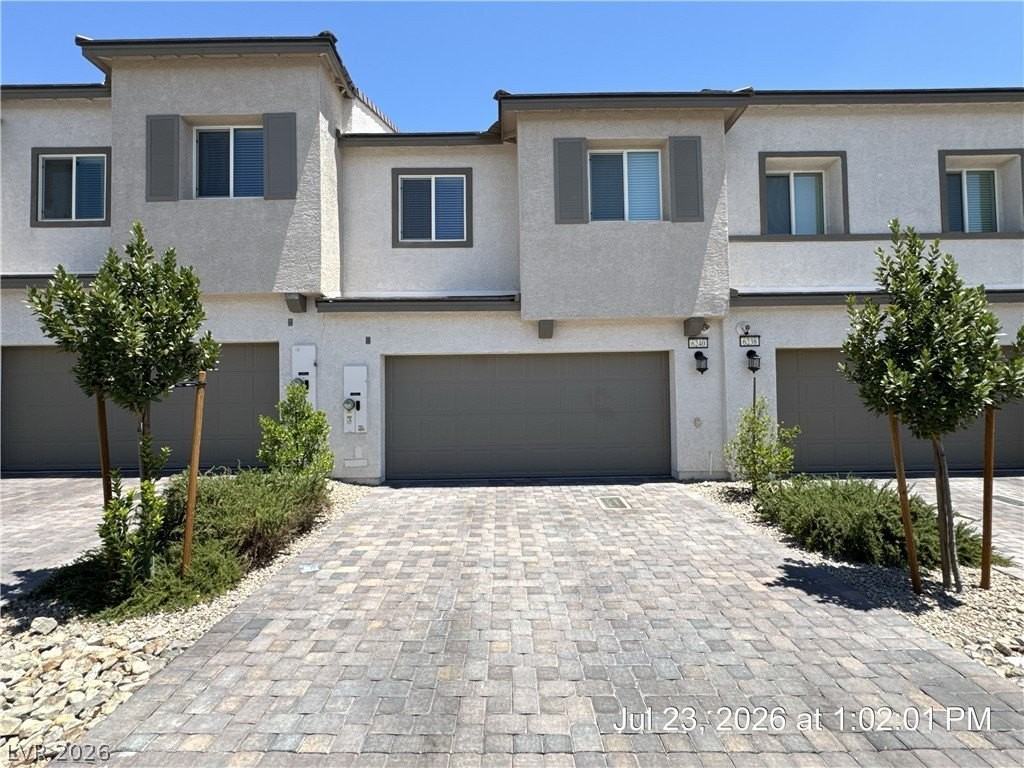 6240 Foxes Dale St - Photo 2 of 34