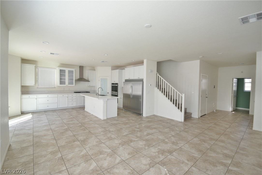 3041 Lake Como Ave - Photo 5 of 32