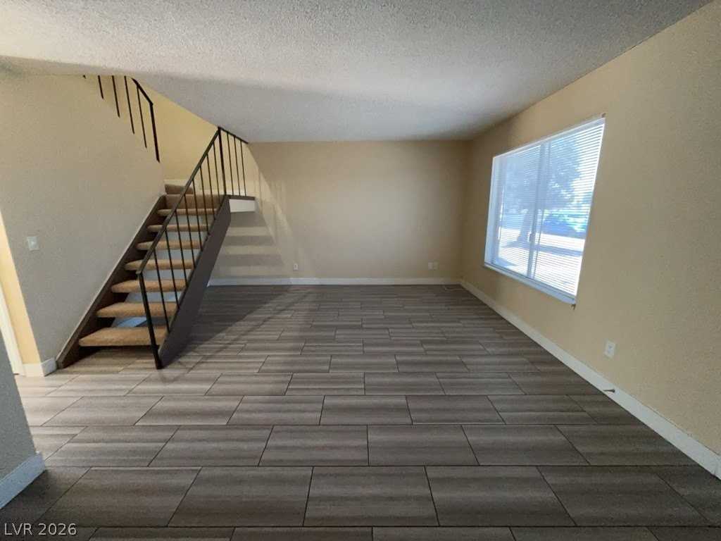 3164 Marsford Pl - Photo 2 of 9