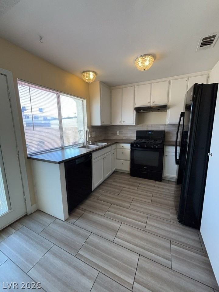 3164 Marsford Pl - Photo 3 of 9