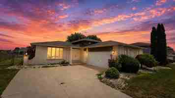 featured image of 9745 Harrison St