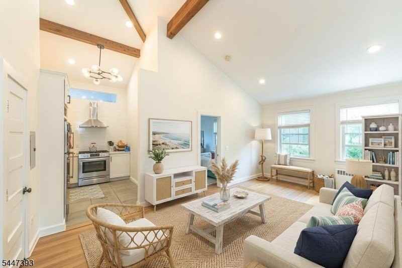 378 Claremont Ave #8 - Photo 3 of 17