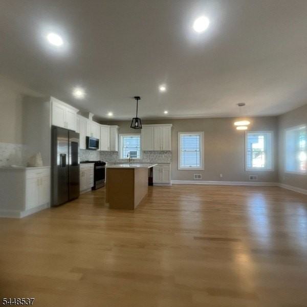 1297 Avy St - Photo 3 of 20