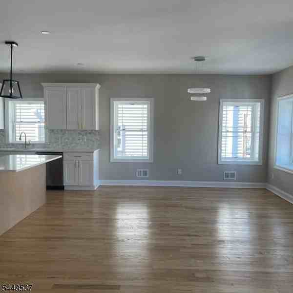 1297 Avy St - Photo 7 of 20