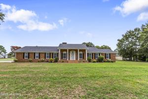 featured image of 2112 Leon Dr