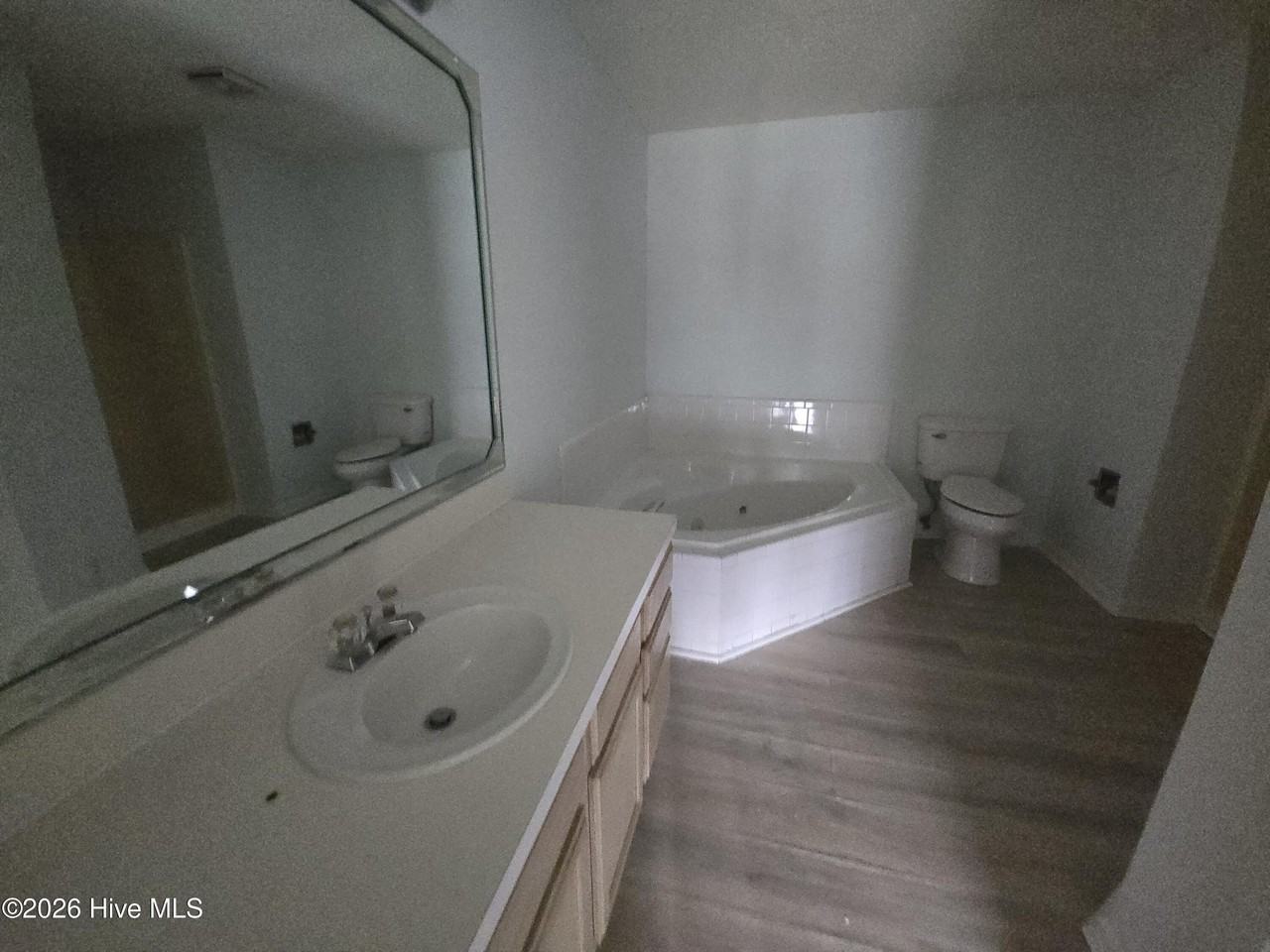 2926 Mulberry Ln #E - Photo 6 of 10