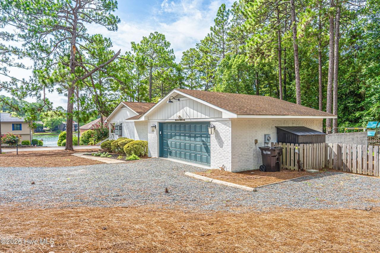 2 Sassafras Ln - Photo 7 of 50