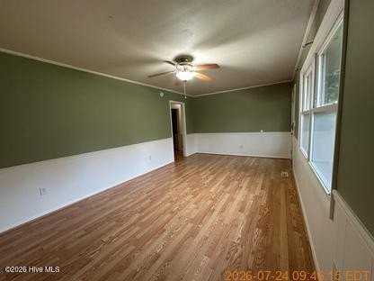 319 Cardinal Rd - Photo 3 of 15