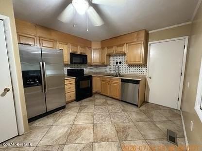 319 Cardinal Rd - Photo 4 of 15