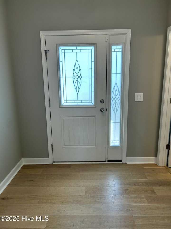 5290 Vespar Ct - Photo 2 of 14