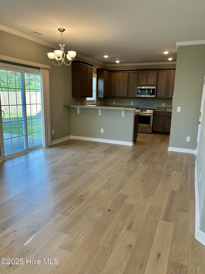 5290 Vespar Ct - Photo 6 of 14