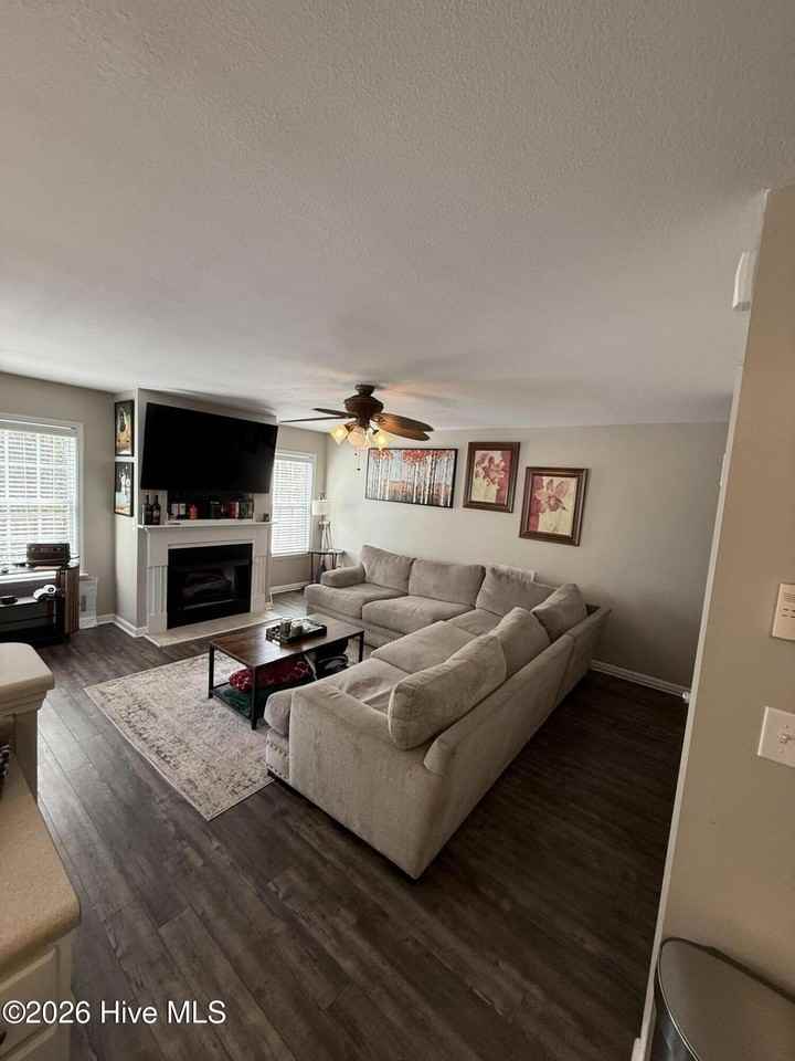 754 Jim Grant Ave - Photo 7 of 18