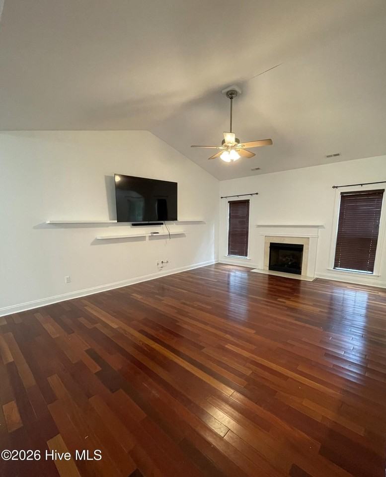711 Barney Fones Dr - Photo 4 of 29