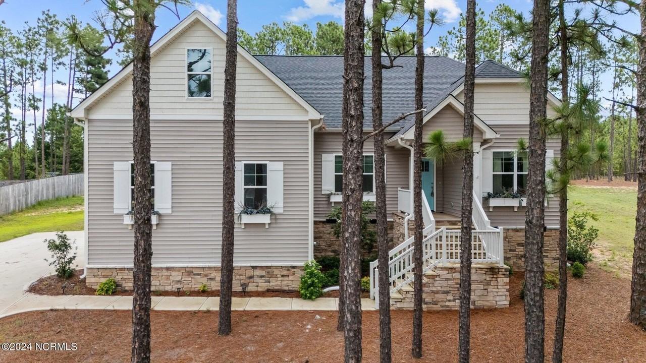 428 Gretchen Rd - Photo 2 of 45