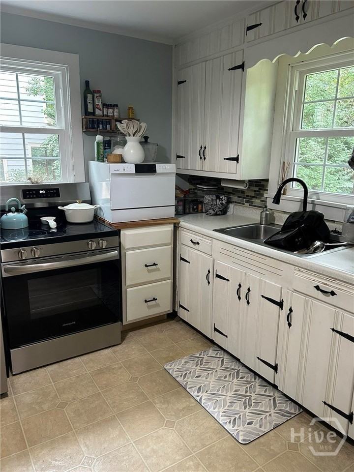 150 Appleby Dr - Photo 6 of 11