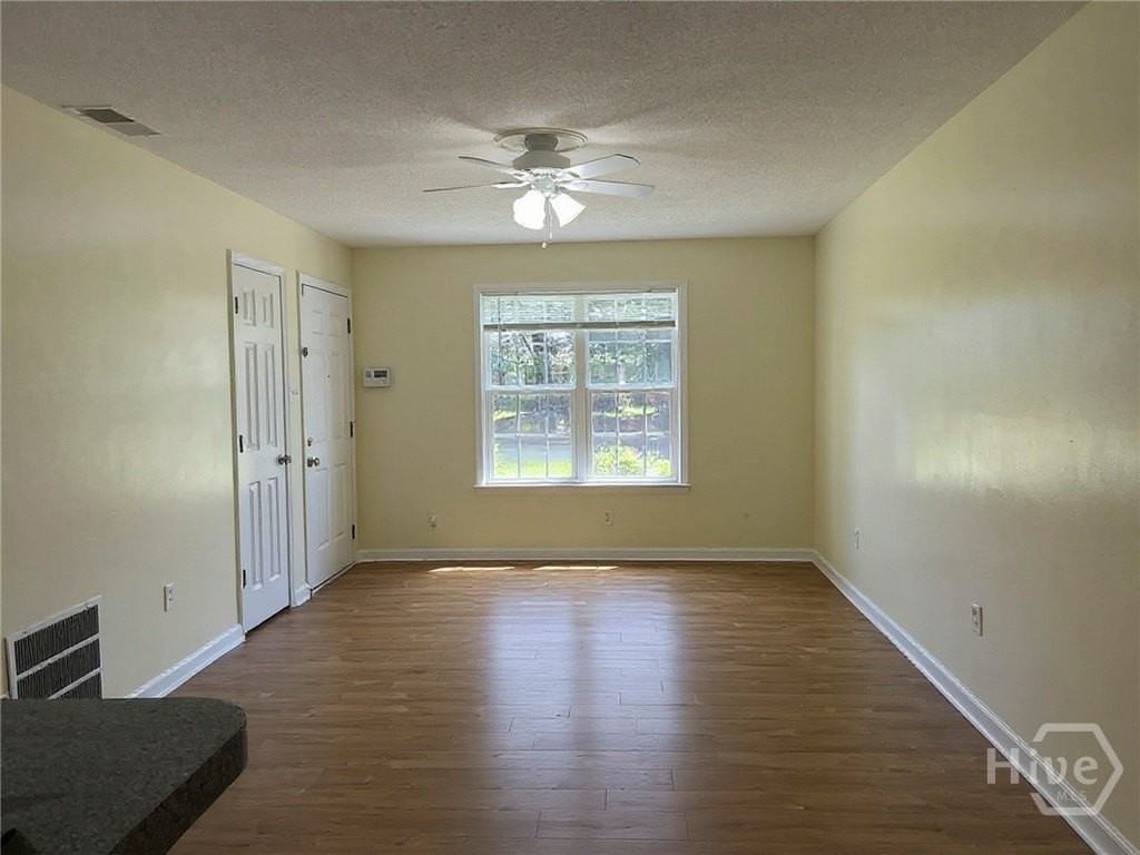 6910 Damascus Rd - Photo 3 of 16