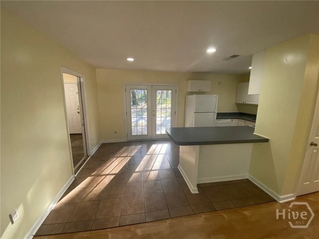 6910 Damascus Rd - Photo 4 of 16