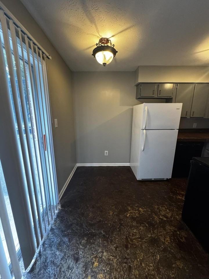 185 Donabrook Ct #B7 - Photo 7 of 17