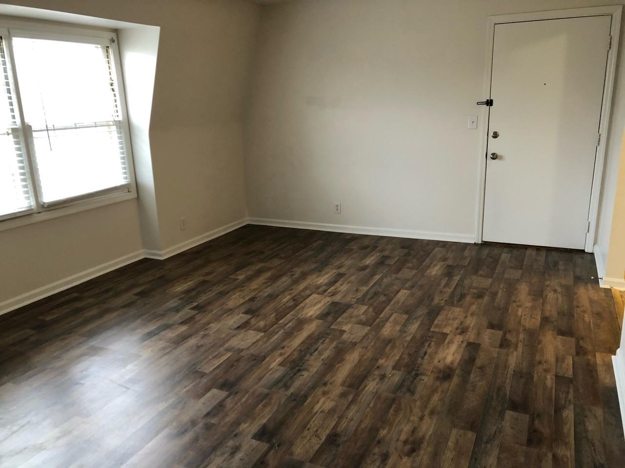 904 Plaza Dr #9 - Photo 2 of 32