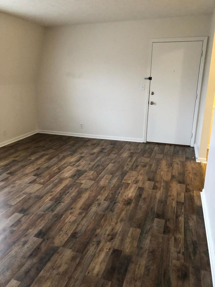 904 Plaza Dr #9 - Photo 3 of 32
