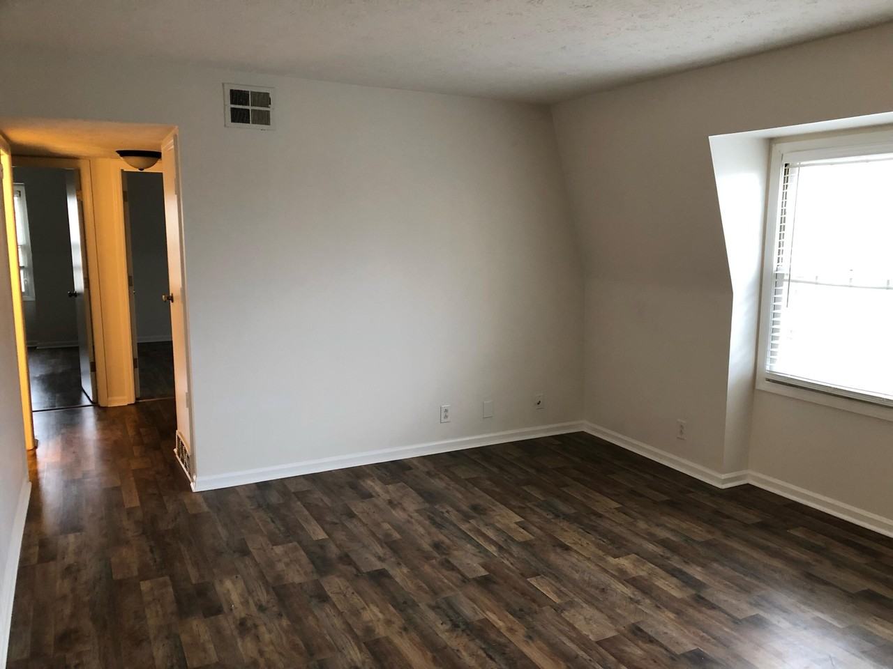 904 Plaza Dr #9 - Photo 6 of 32