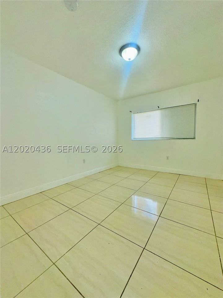 2125 Nw 66th St #2 - Photo 5 of 7