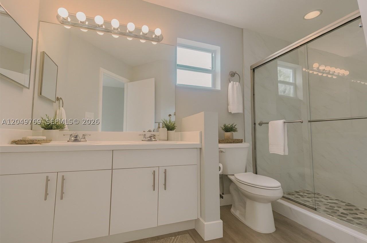 340 Sw 121st Ter #340 - Photo 7 of 22