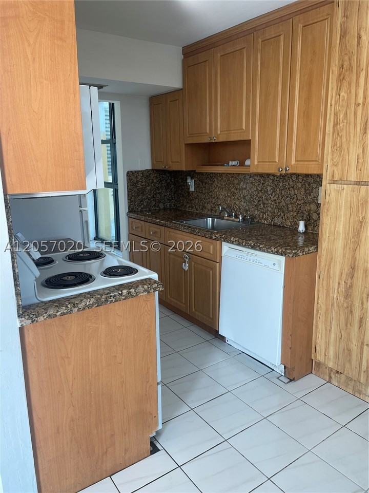 11780 Sw 18th St #510-2 - Photo 5 of 16