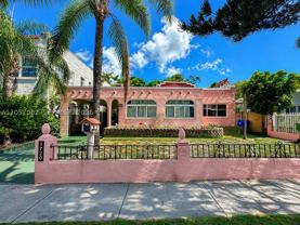 1720 Sw 11th Ter - Photo 1 of 1