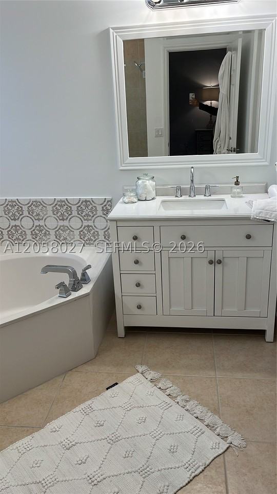 10705 Nw 75th Ter #10705 - Photo 4 of 10