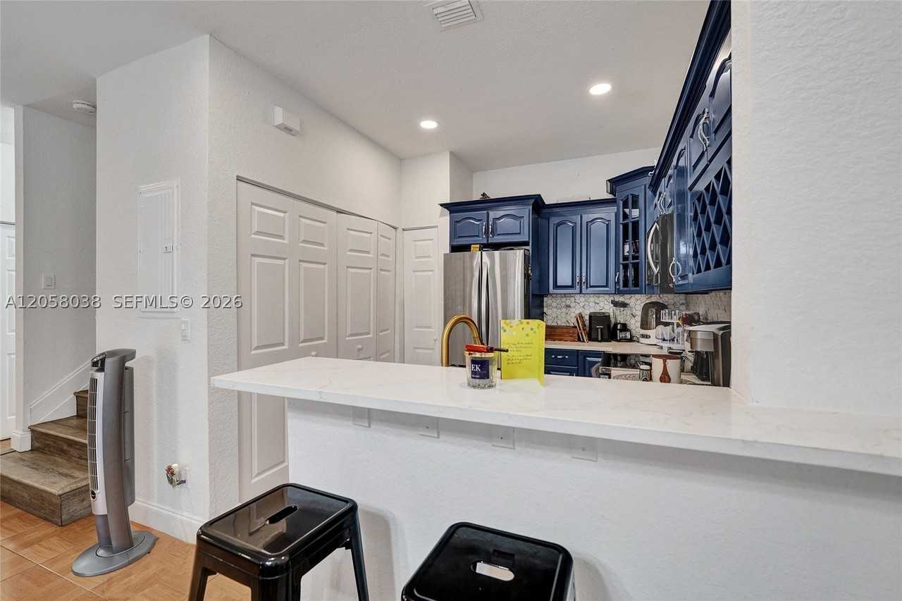 1315 N Santa Catalina Cir #1315 - Photo 5 of 46