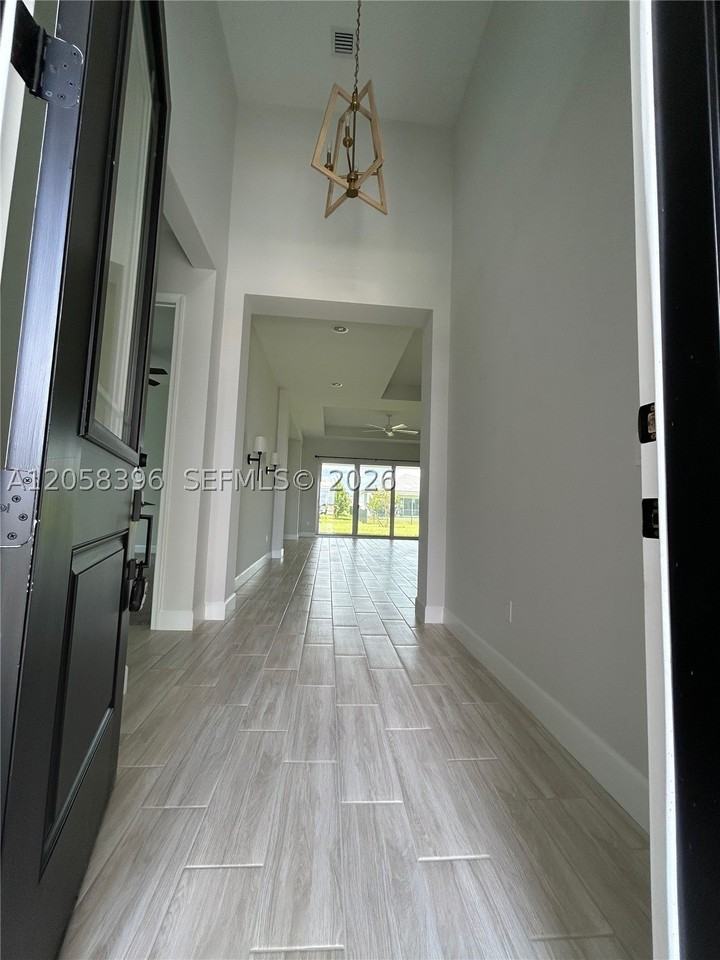 13680 Spruce Pine Dr - Photo 5 of 35