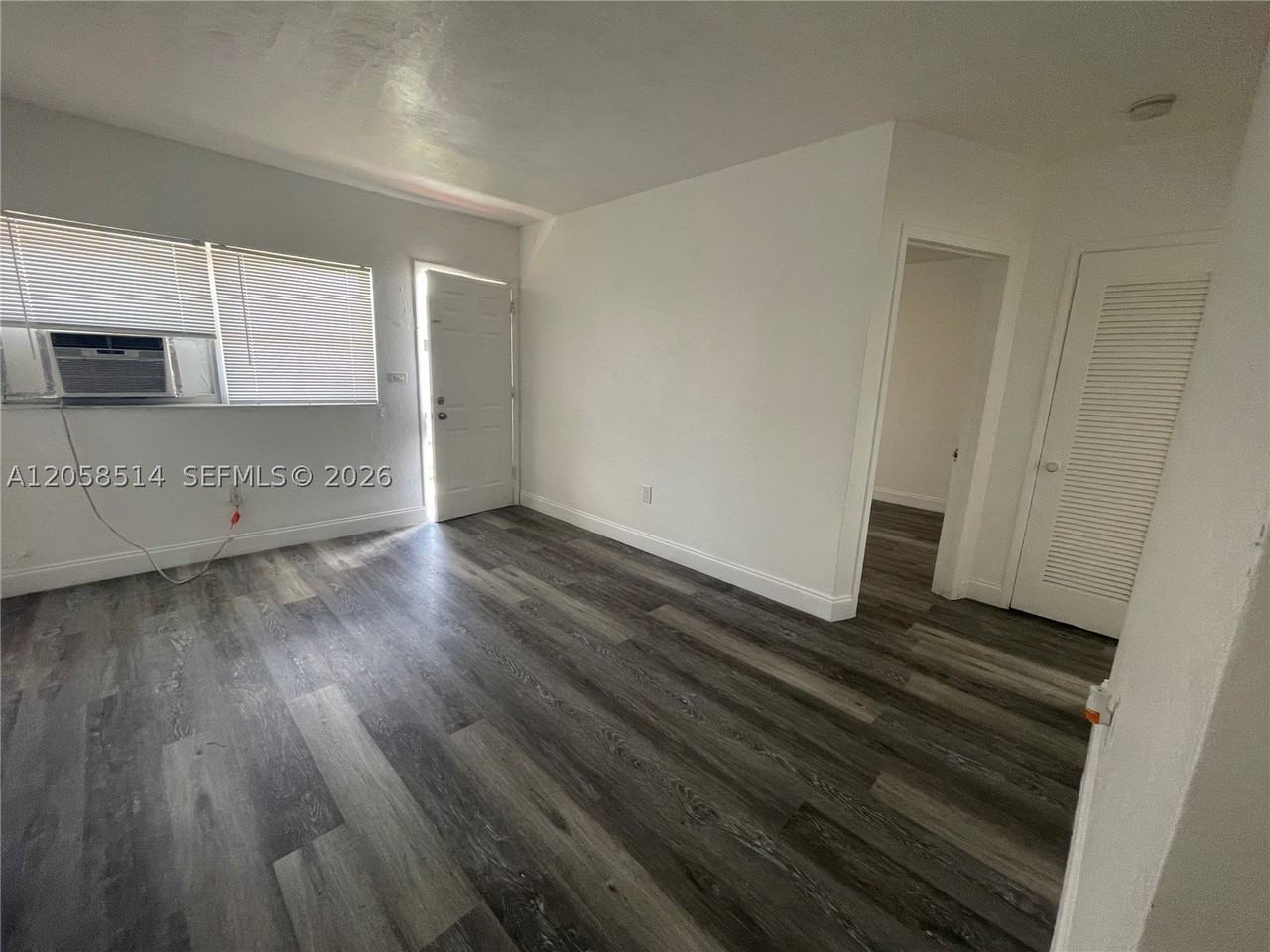 15940 Ne 19th Ct #2 - Photo 5 of 10