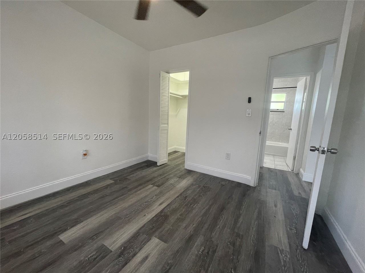 15940 Ne 19th Ct #2 - Photo 7 of 10