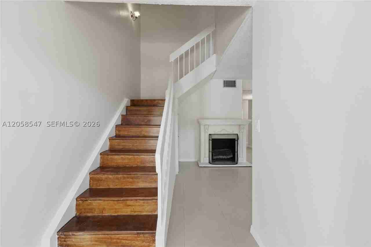 6929 Sw 38th St #2L - Photo 2 of 20
