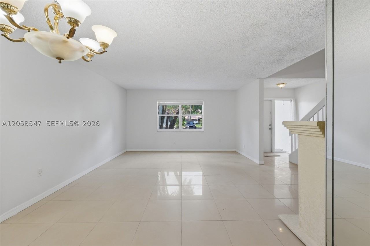 6929 Sw 38th St #2L - Photo 5 of 20