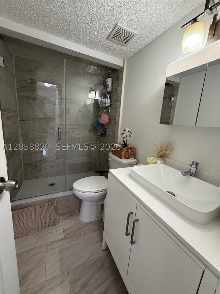 9940 Sw 146th Ct #1 - Photo 3 of 11
