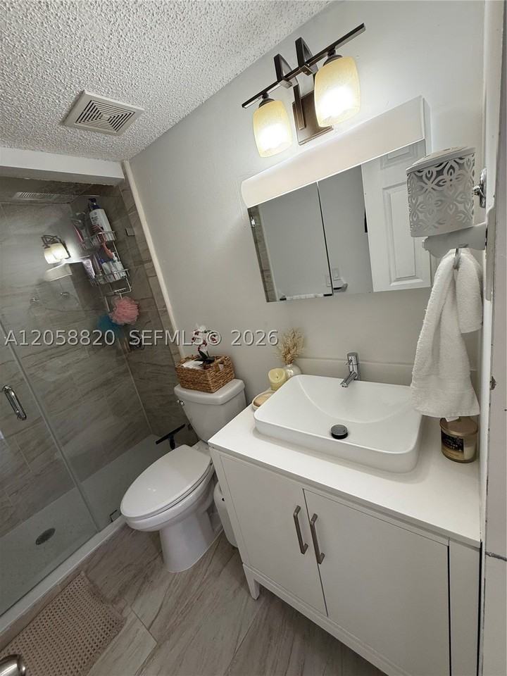 9940 Sw 146th Ct #1 - Photo 4 of 11