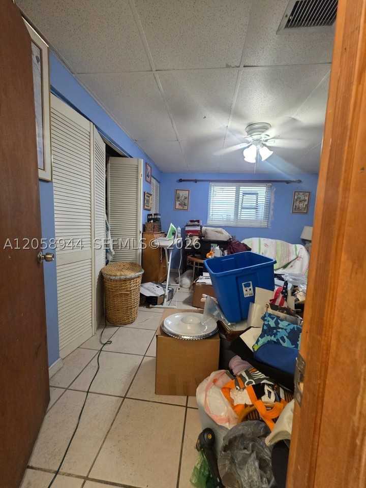 421 Sw 87th Ct #0 - Photo 5 of 20