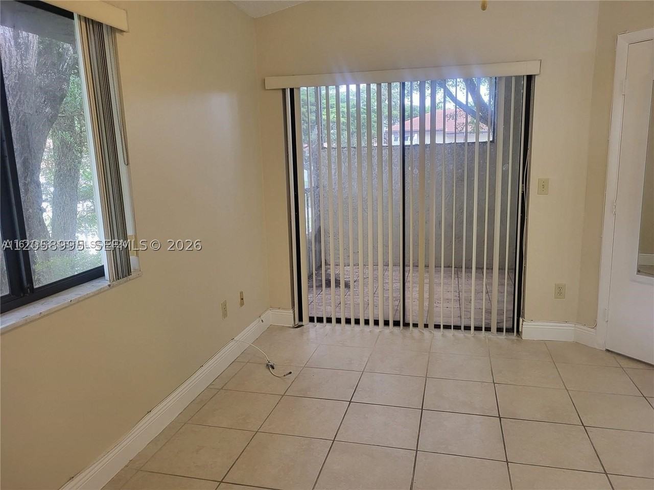 9843 Sw 138th Ave #EA2R - Photo 7 of 13