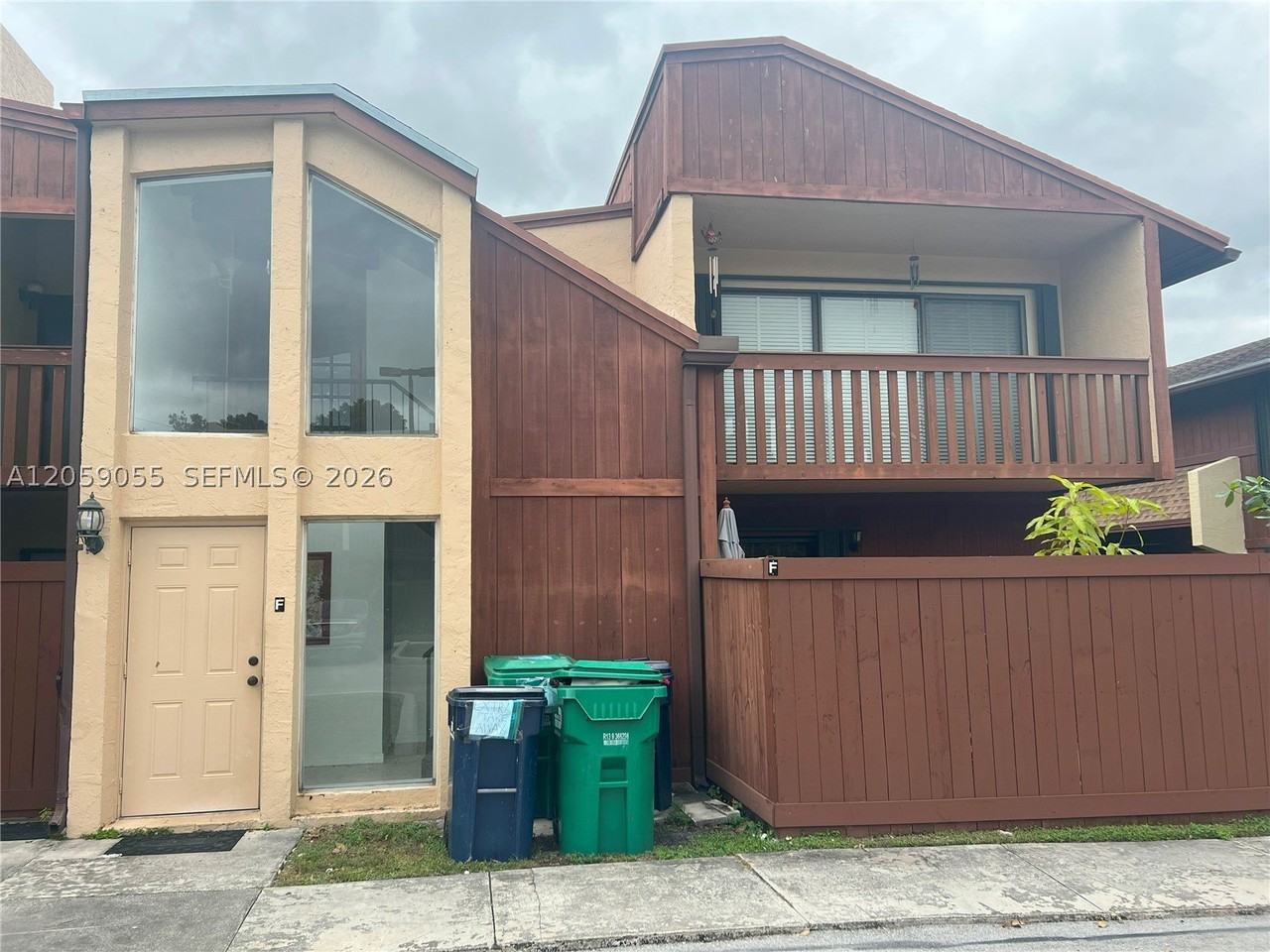 6211 Sw 116th Pl #F - Photo 3 of 24