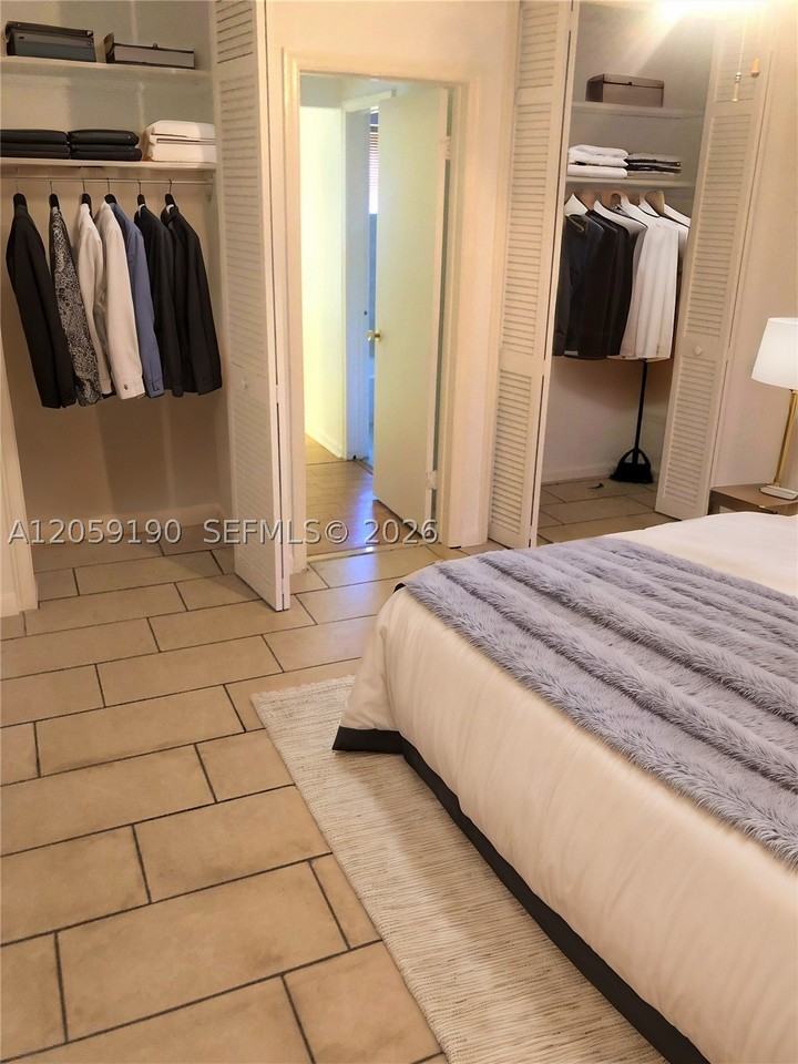 2236 Jackson St #8 - Photo 5 of 9