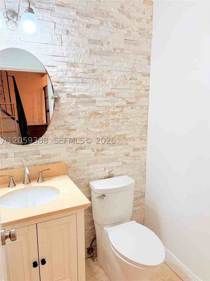 1581 Sw 106th Ave #0 - Photo 7 of 10