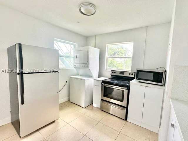 3730 Avenue S #1 - Photo 3 of 11