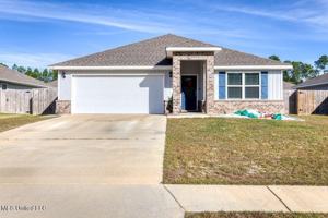 featured image of 6476 Eastland Cir