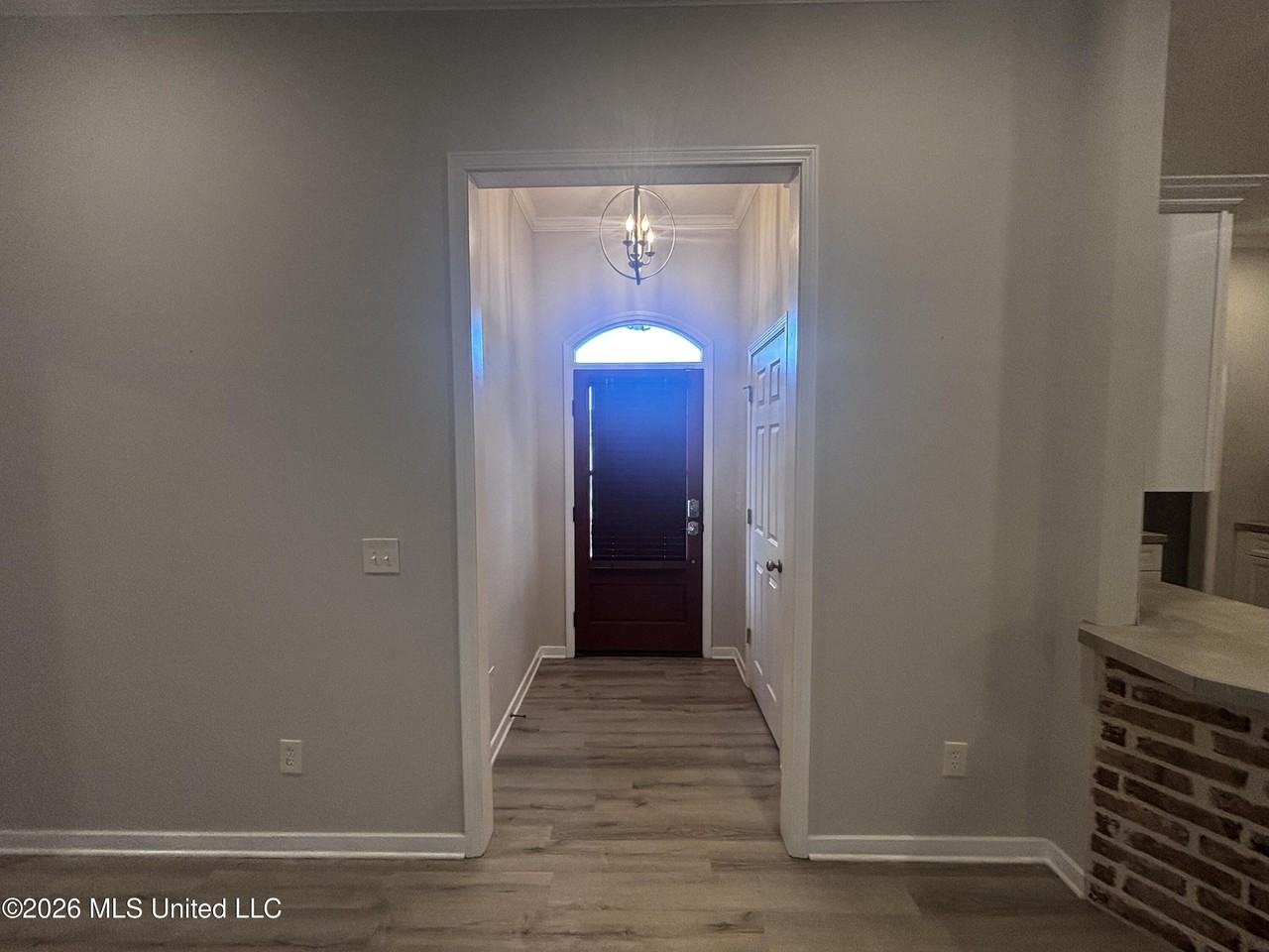 1234 Addison Ln - Photo 2 of 23