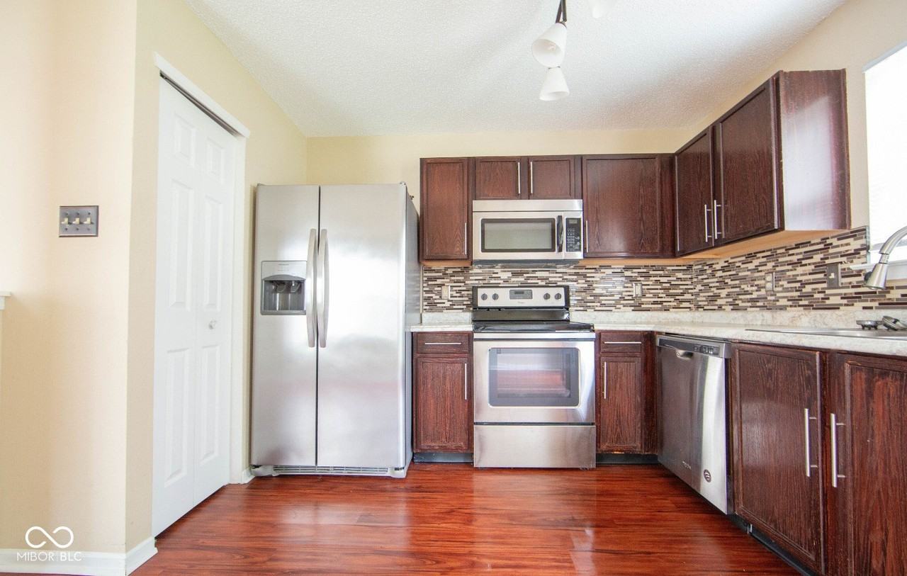 2434 Harvest Moon Dr - Photo 5 of 21