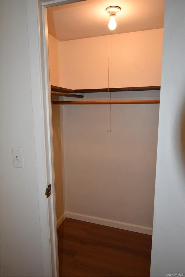 50 Locust Dr - Photo 3 of 14