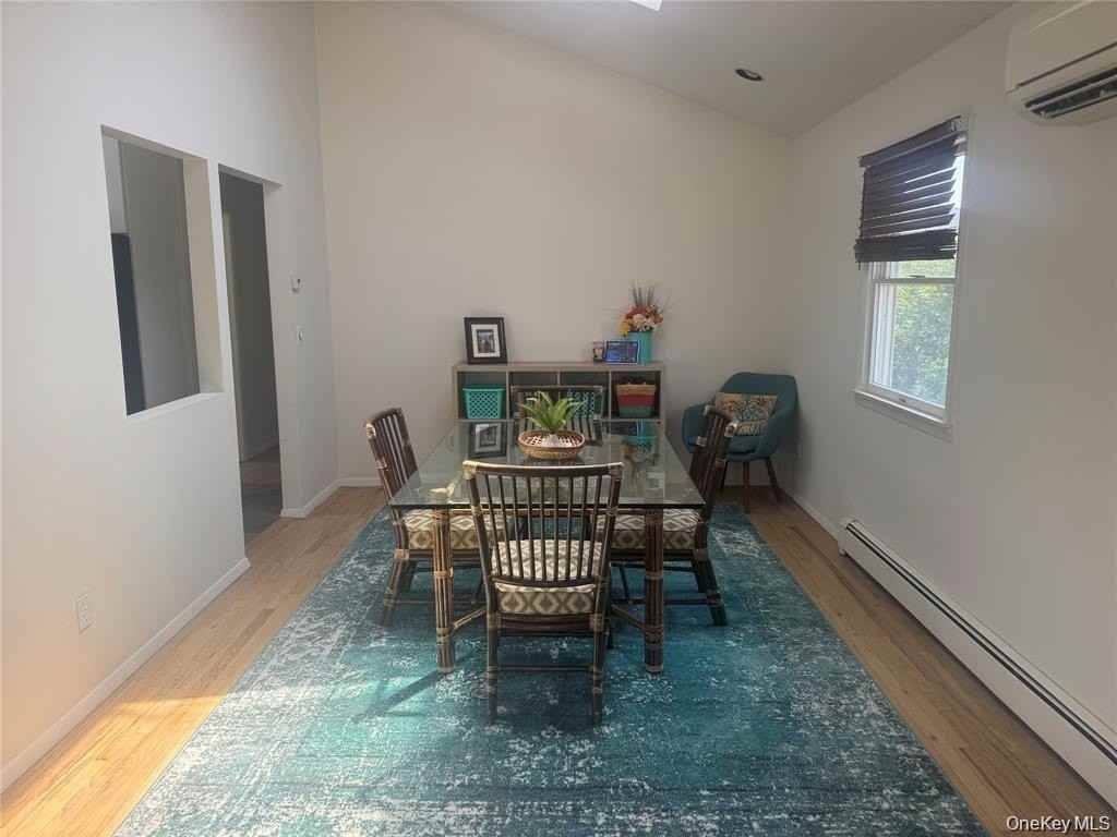 458 W Chester St - Photo 6 of 17