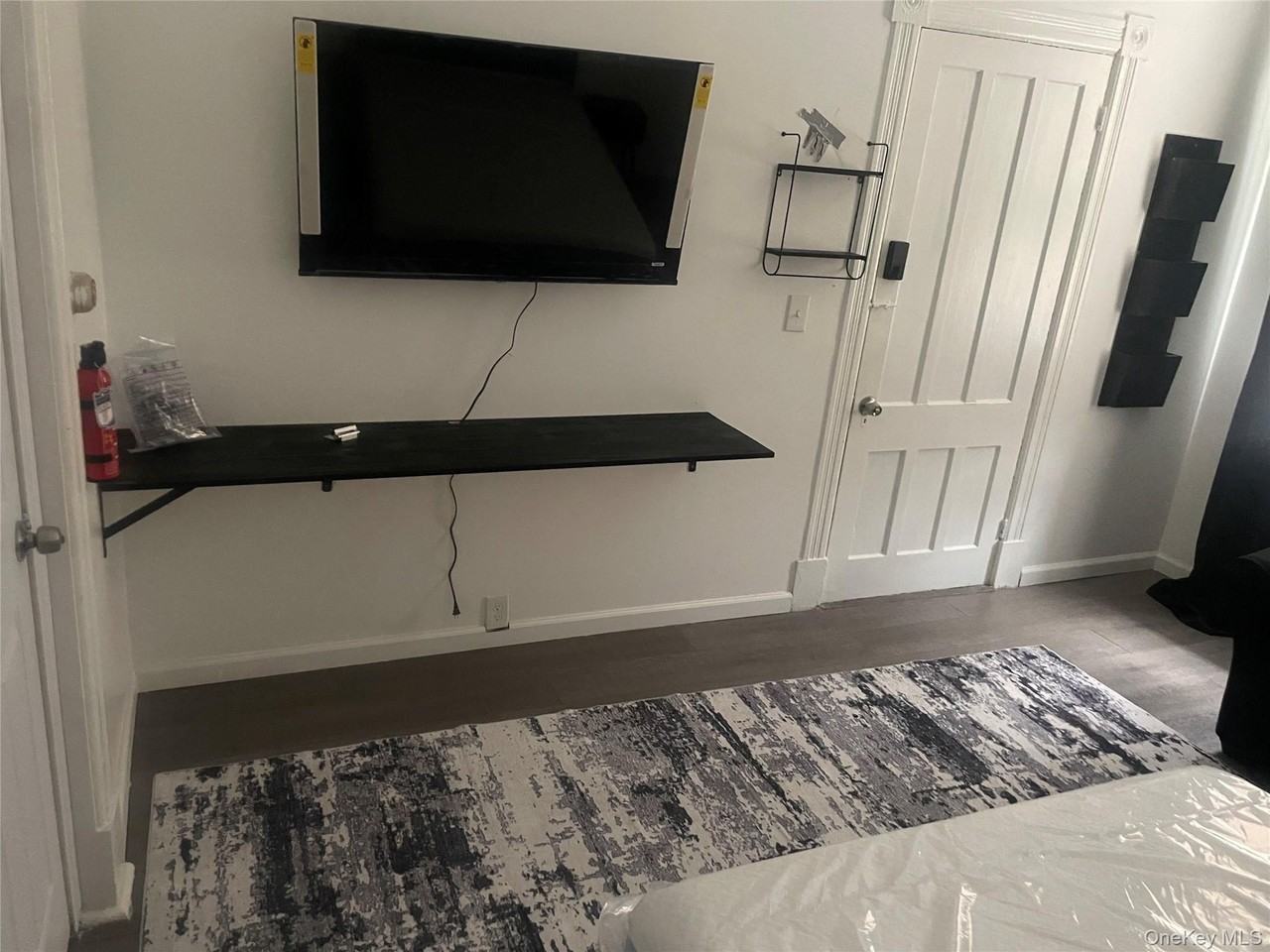 135 5th Ave - Photo 6 of 12